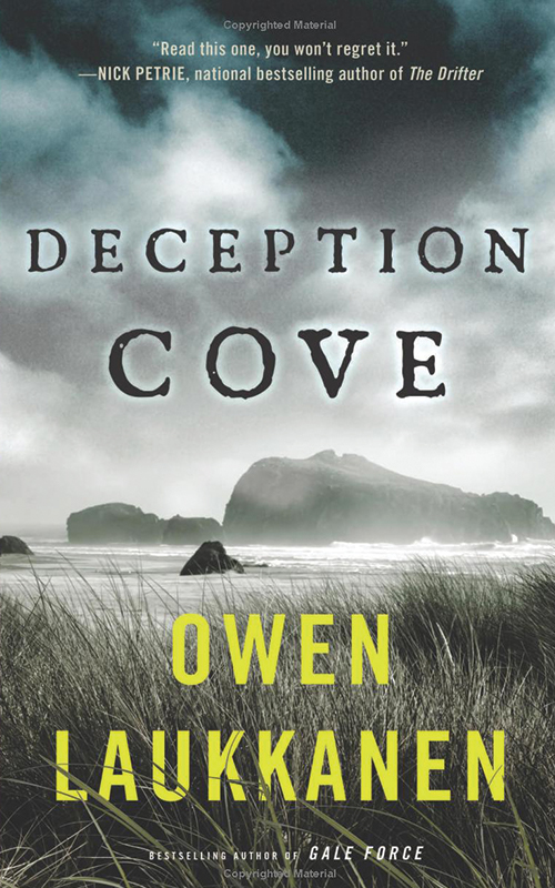 Book cover of Deception Cove